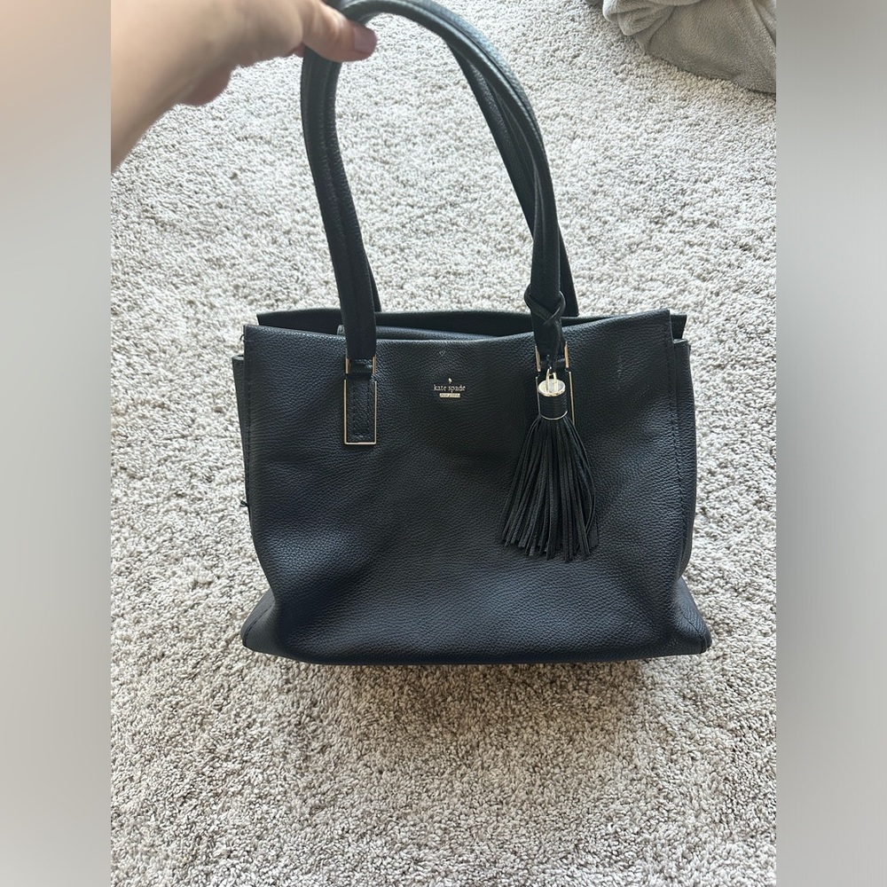 Black Kate spade tote.